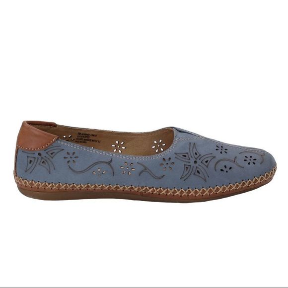 Born CONCEPTS b.o.c Women's Poha Leather Slip-On Flat Loafer Blue 8.5 EUC - Picture 2 of 13